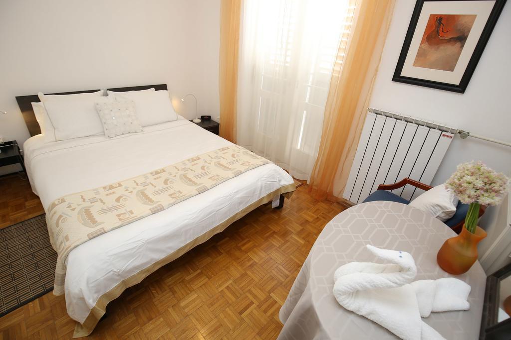 Prokonzul 2Br Apartment In Old Town Zadar Exterior foto